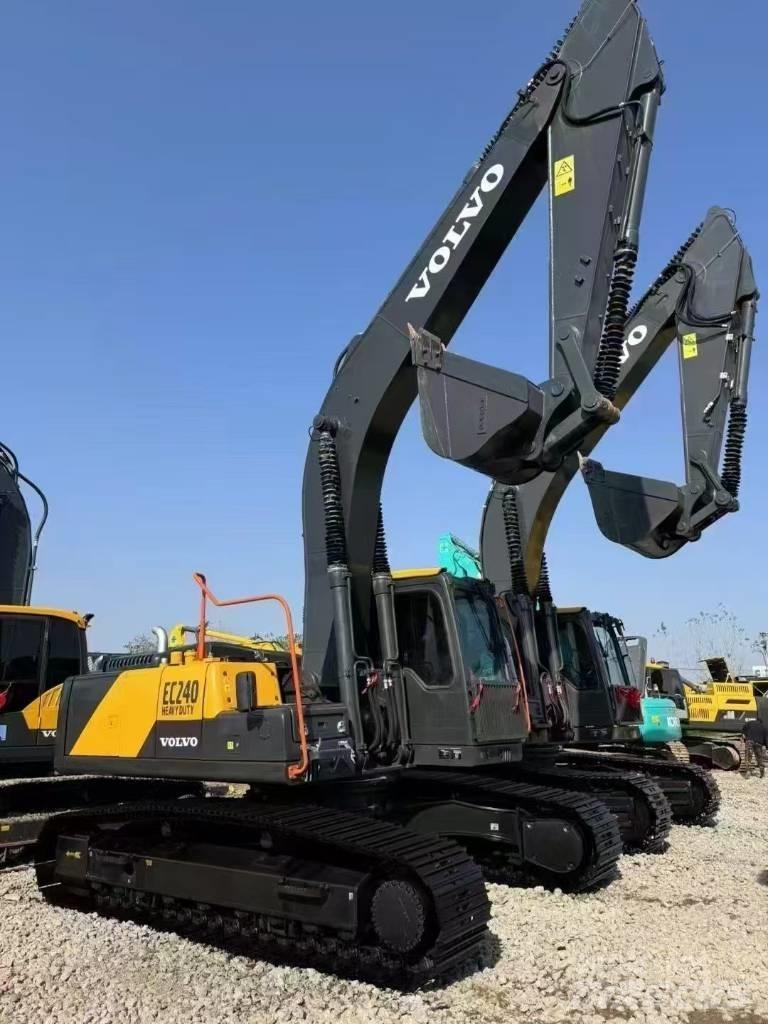 Volvo EC 240 Excavatoare pe șenile
