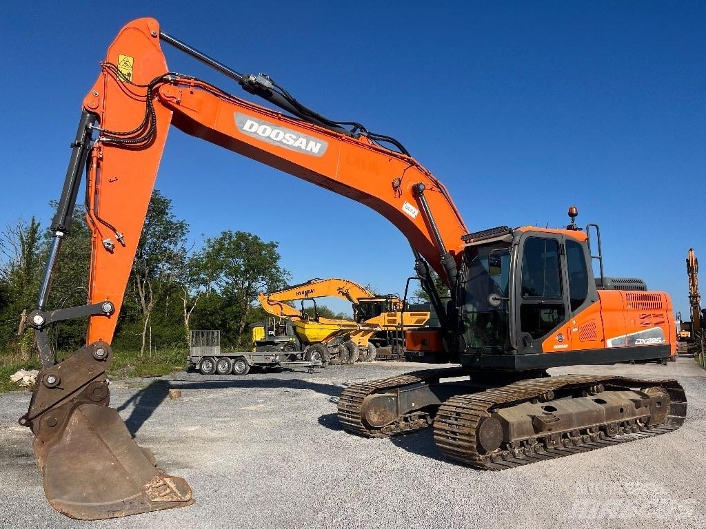 Doosan DX 225 LC-5 Excavatoare pe șenile
