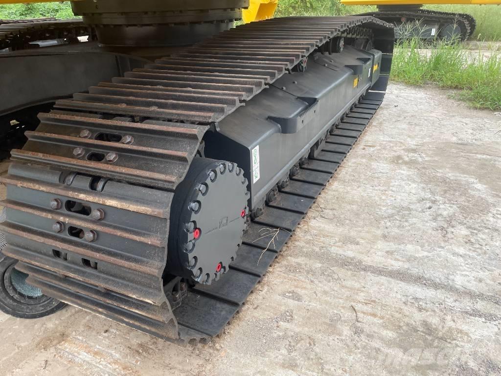 Komatsu PC 220 Excavatoare pe șenile
