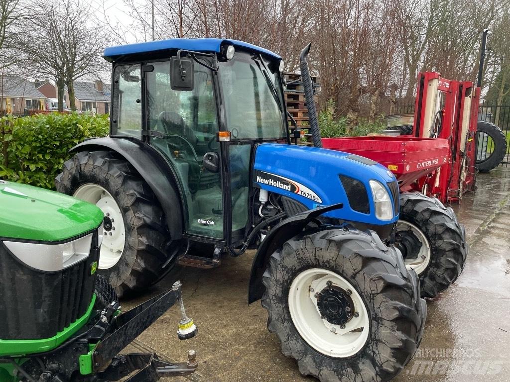 New Holland TN75SA Tractoare
