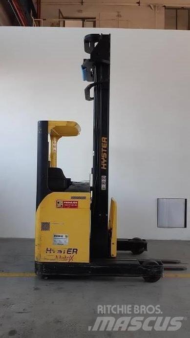 Hyster R1.4H Stivuitor cu catarg retractabil