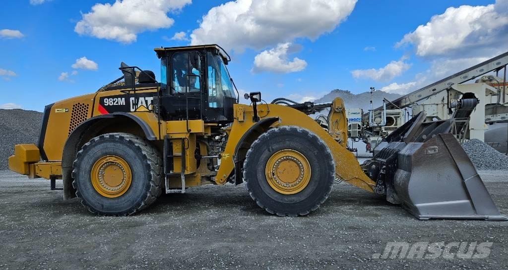 CAT 982 M Incarcator pe pneuri