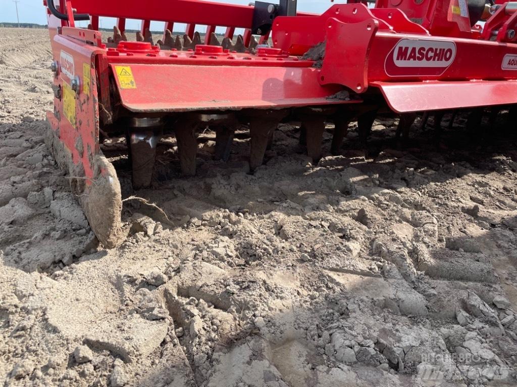 Maschio Aquila 6000 Grapa si pluguri rotative