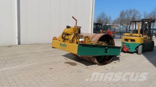 Vibromax W 501 Cilindri compactori tractabili cu vibratii