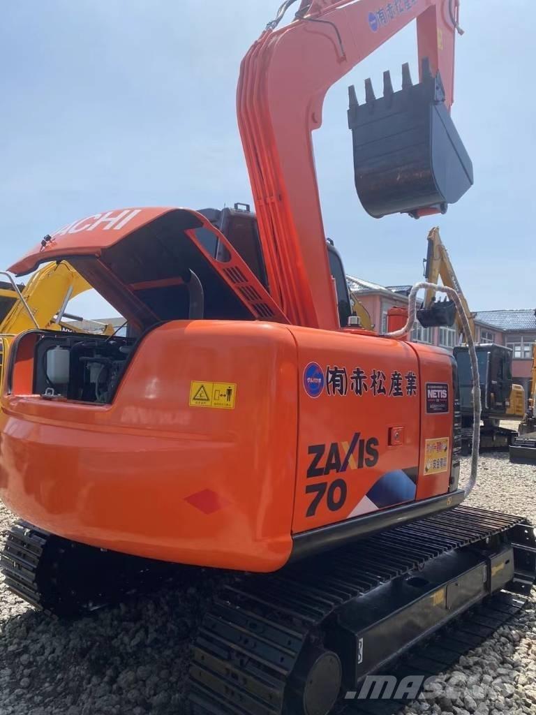 Hitachi 70-5A Excavatoare pe șenile
