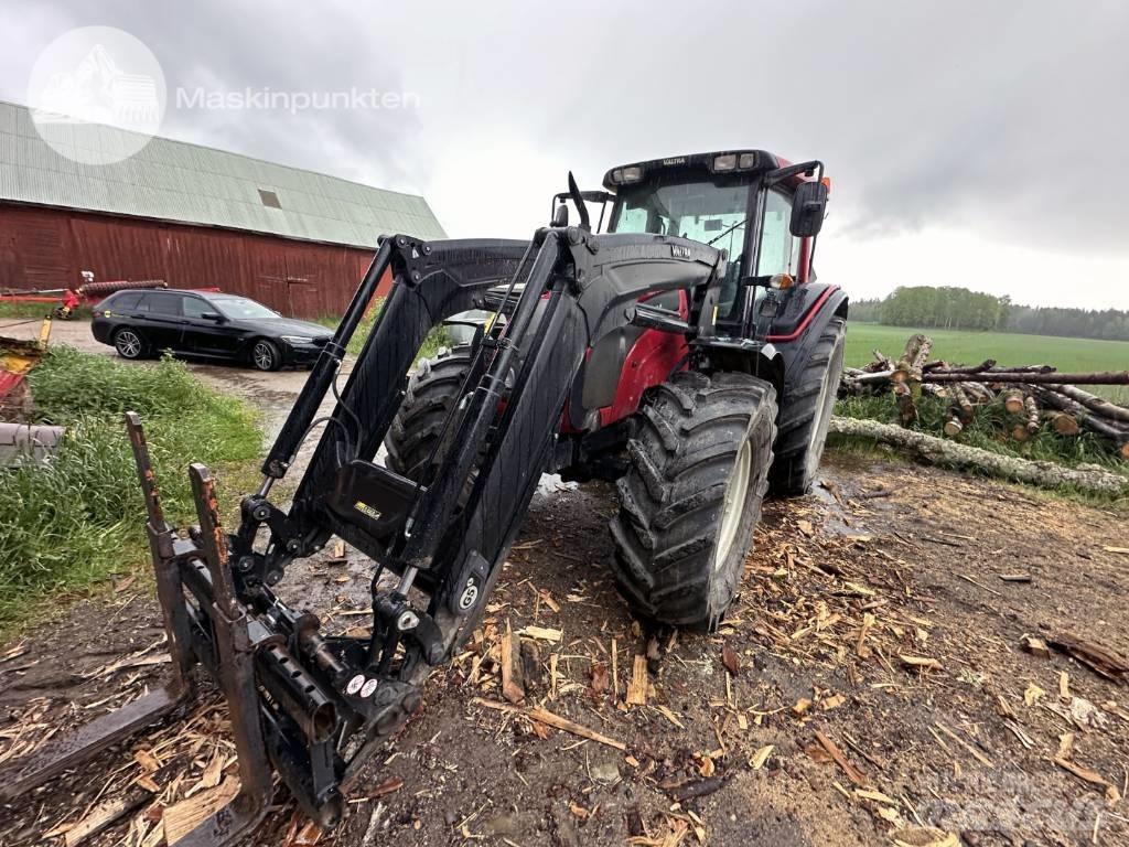 Valtra N 121 Tractoare