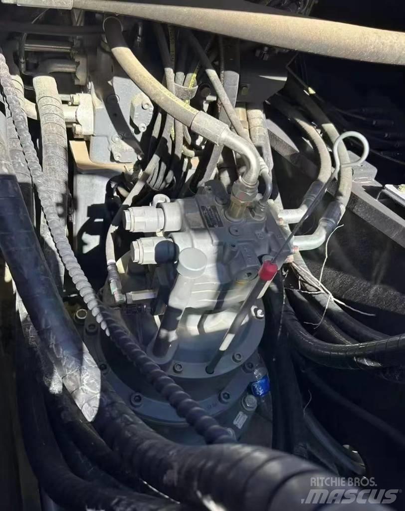 Hitachi 250 Excavatoare pe șenile
