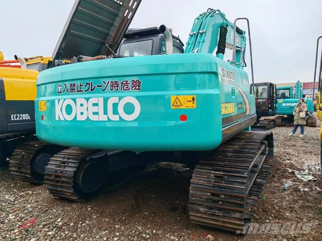 Kobelco SK200D Excavatoare pe șenile
