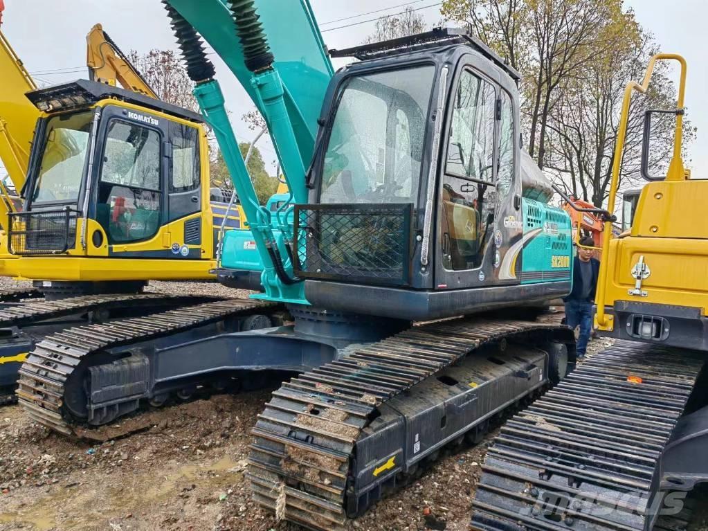 Kobelco SK200D Excavatoare pe șenile
