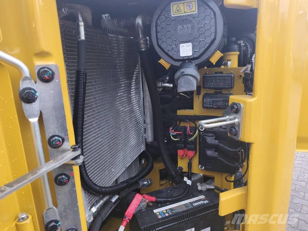 CAT 308 Excavatoare pe șenile
