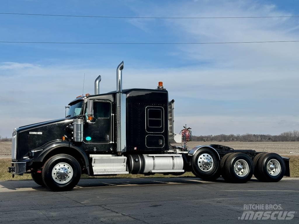 Kenworth T800 Autotractoare