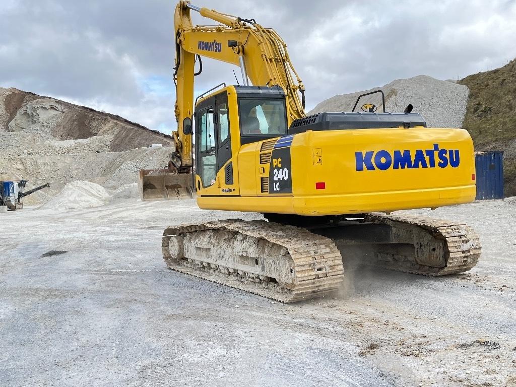 Komatsu PC 240 Excavatoare pe șenile
