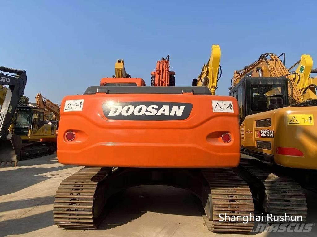 Doosan 225LC-9 Excavatoare pe șenile
