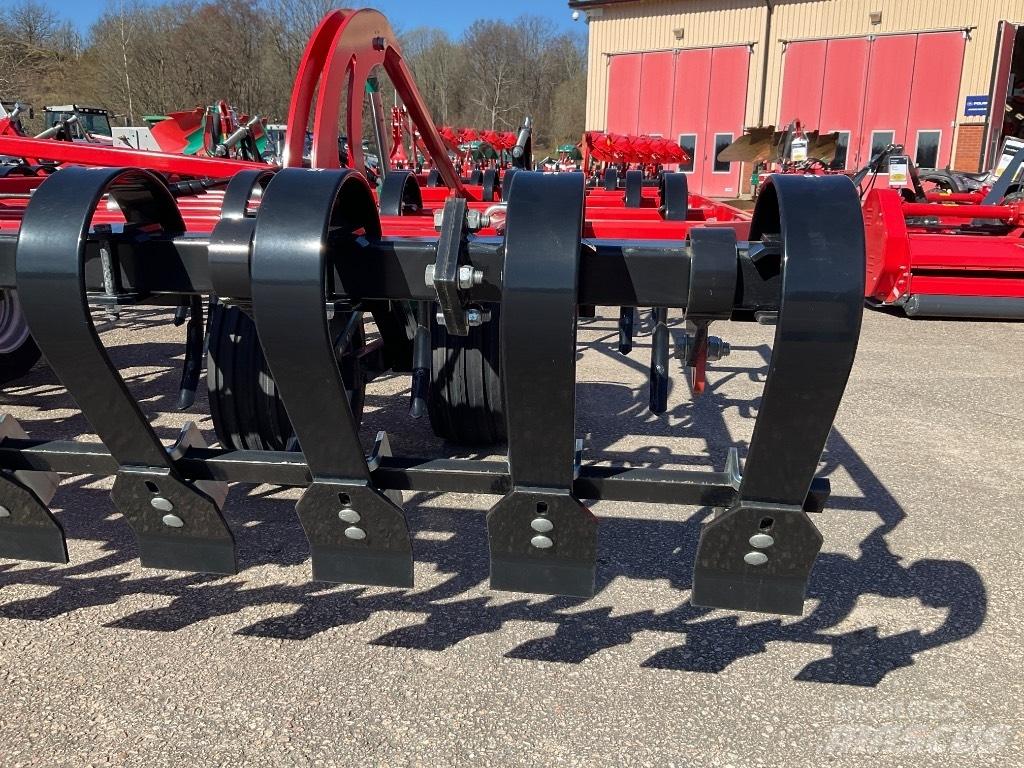  Kvereland Tiger 800 Grapa si pluguri rotative