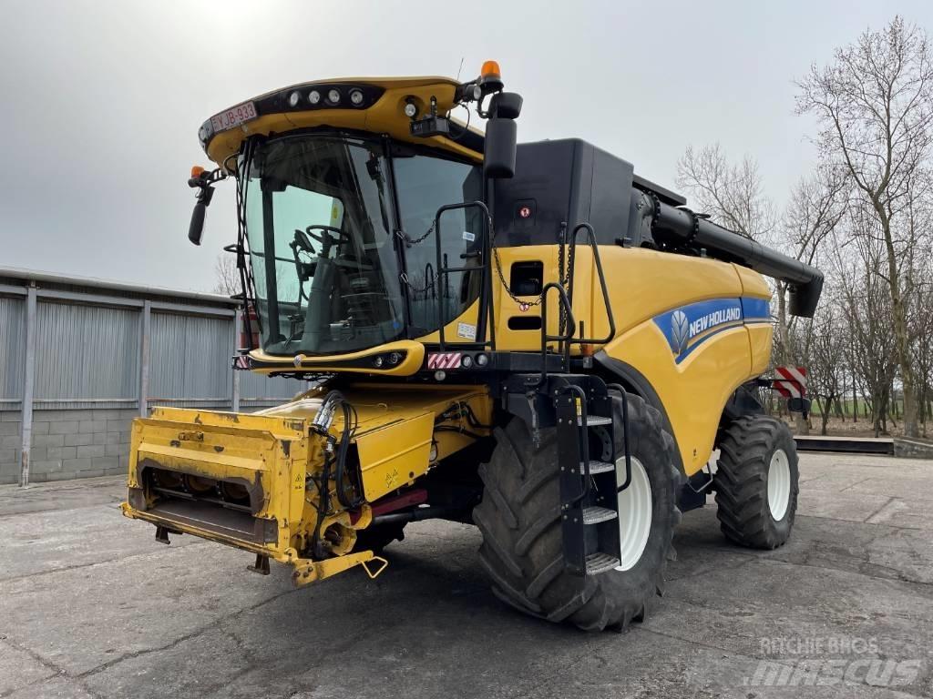 New Holland CX 8.80 Combine de secerat