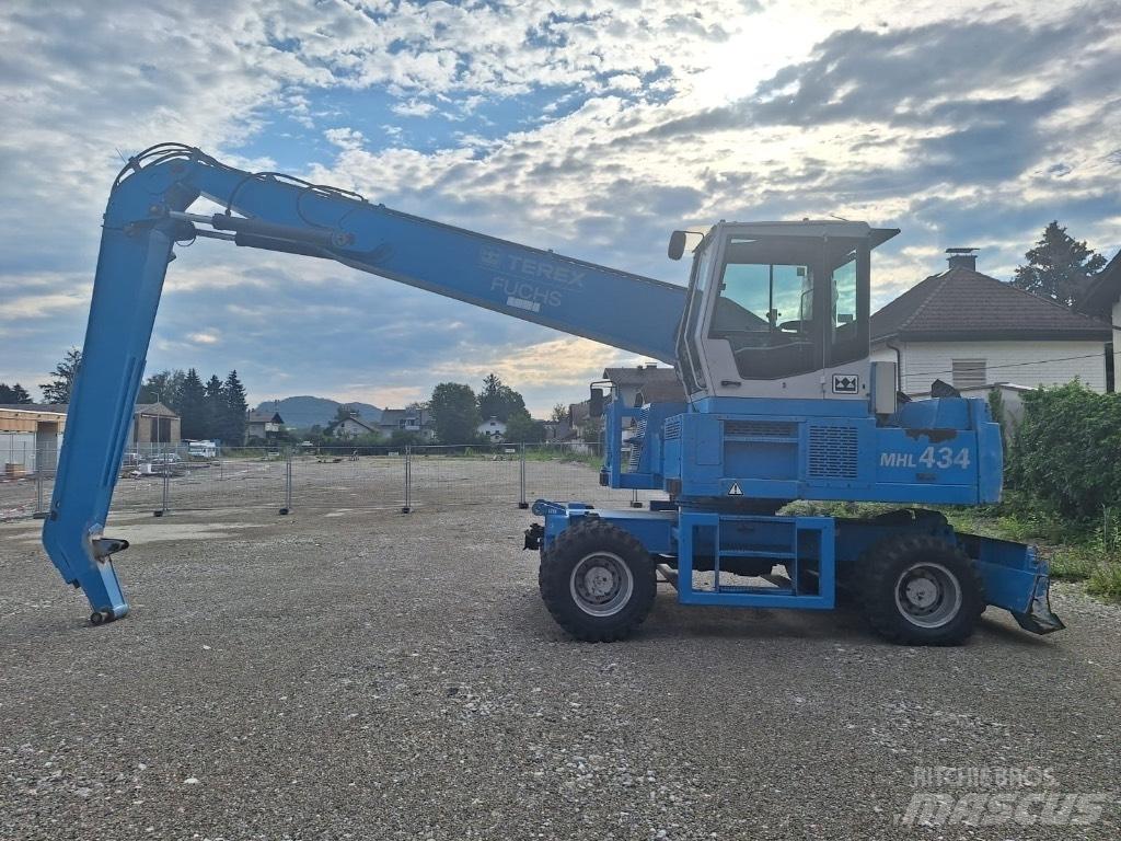 Fuchs MHL 434 Paleta de manipulare