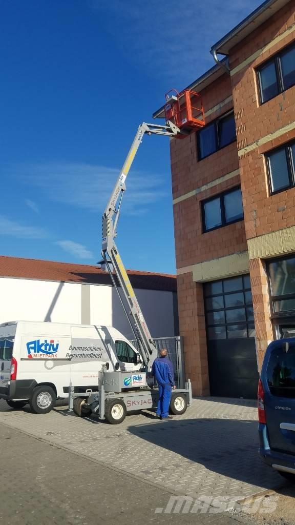 SkyJack SJKB 12 Nacele cu brat articulat