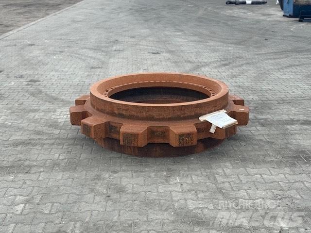 CAT 6040 SPROCKET Lanturi, senile si sasiu