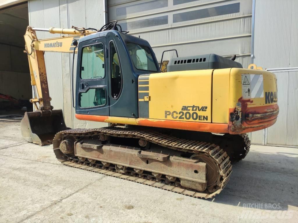 Komatsu PC200EN-6K Excavatoare pe șenile
