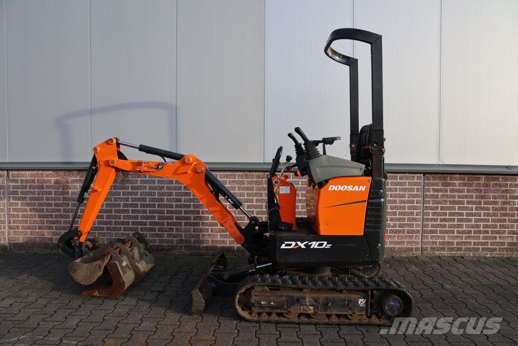 Doosan DX10 Mini excavatoare < 7t