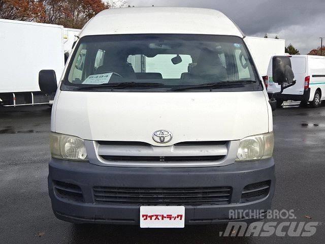 Toyota CBF-TRH223B Altele