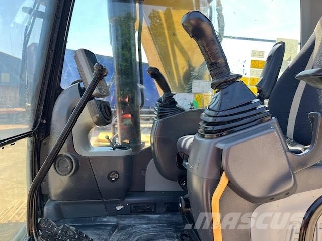 CAT 313 F LGC Excavatoare pe șenile
