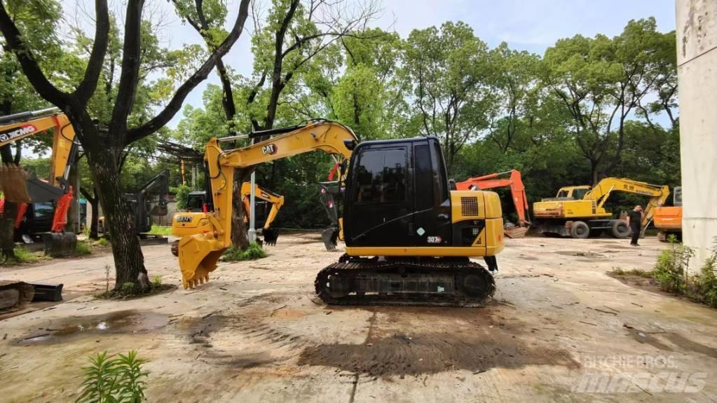 CAT 307 Excavatoare pe șenile
