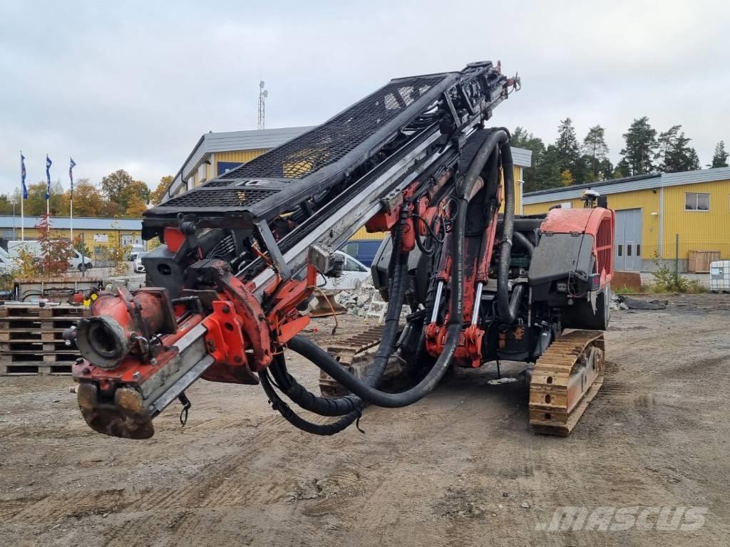Sandvik Dino DC400Ri Echipamente de forare la suprafata