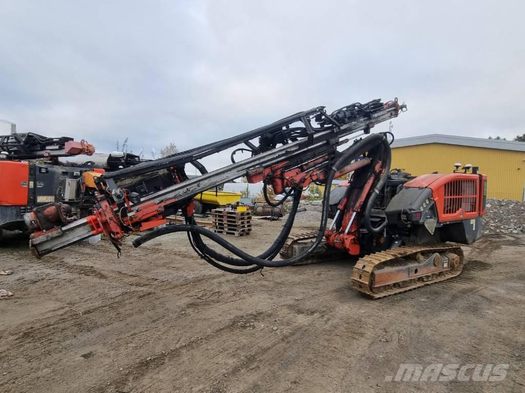 Sandvik Dino DC400Ri Echipamente de forare la suprafata