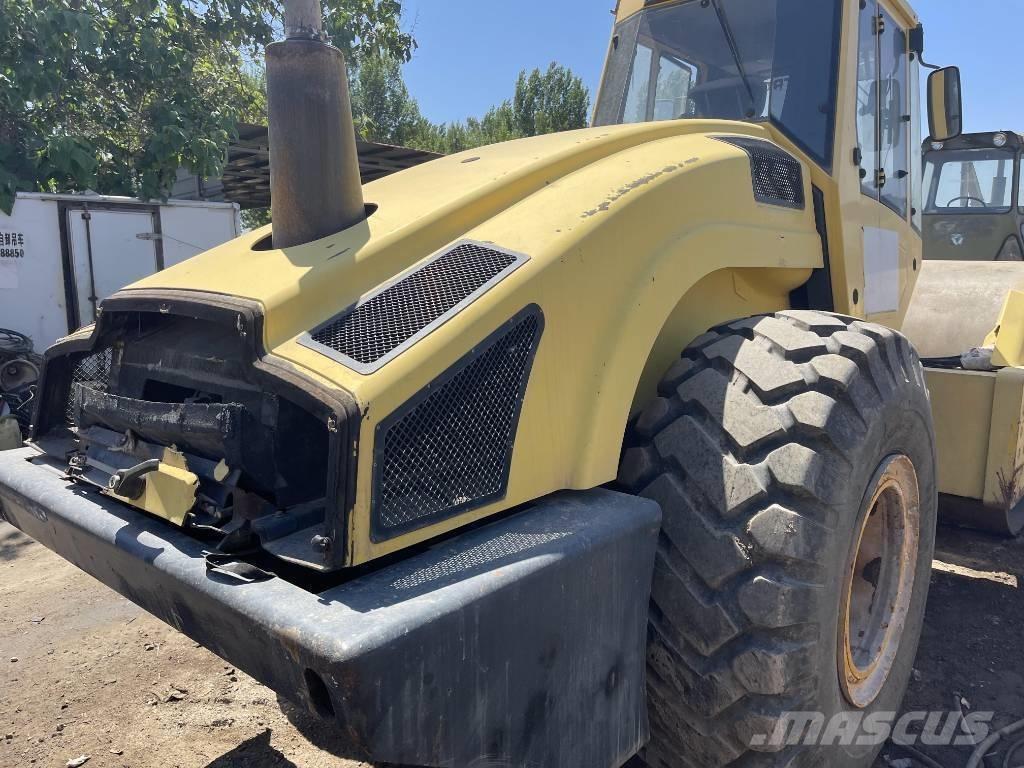 Bomag 226-4 Compactoare monocilindrice