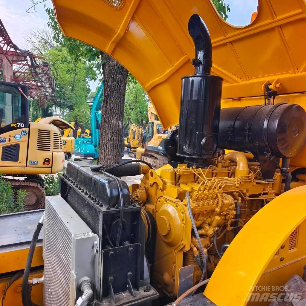 XCMG XS 223 J Compactoare monocilindrice