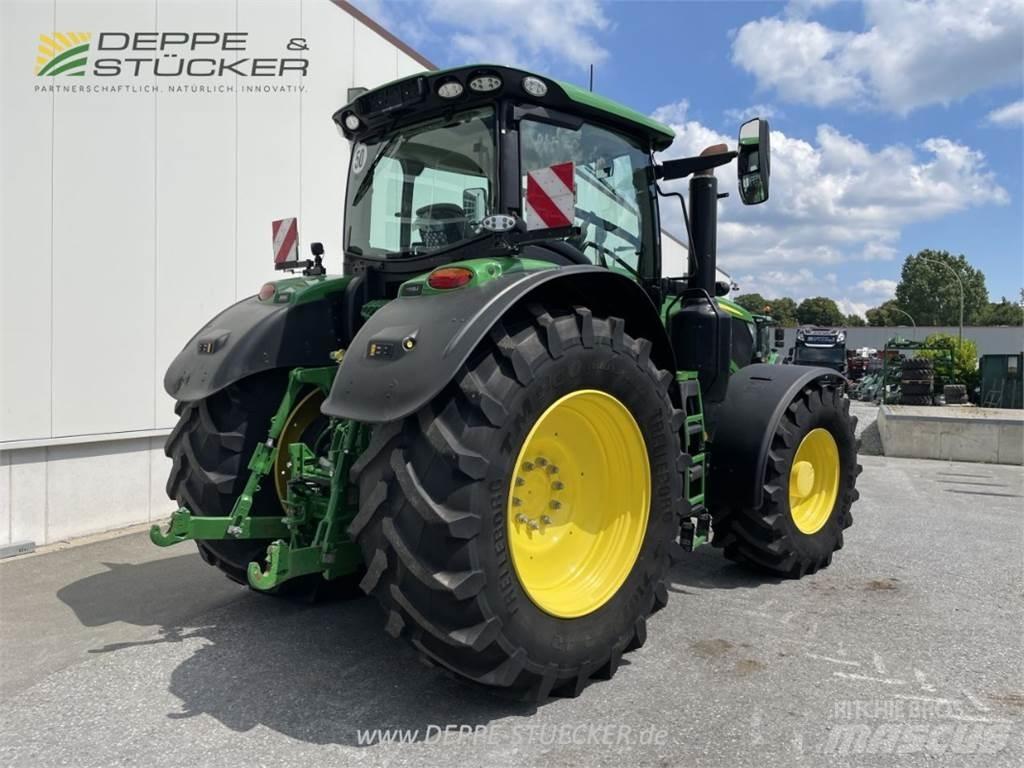 John Deere 6250R Tractoare