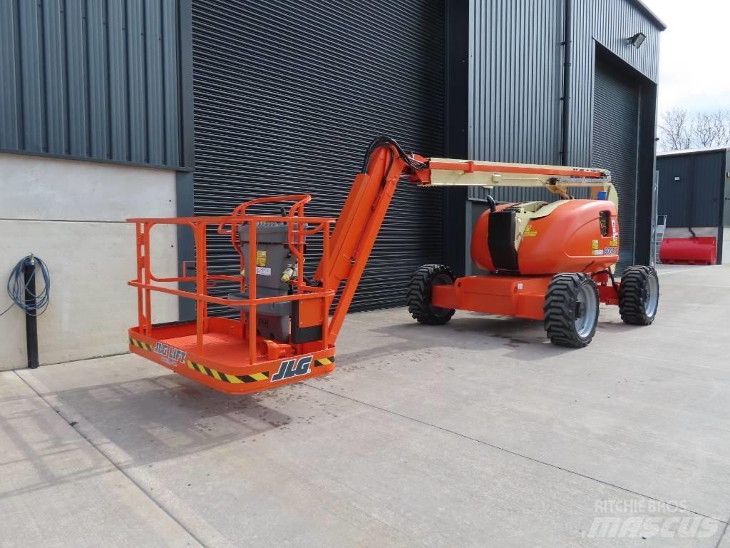 JLG 600 AJ Nacele cu brat articulat