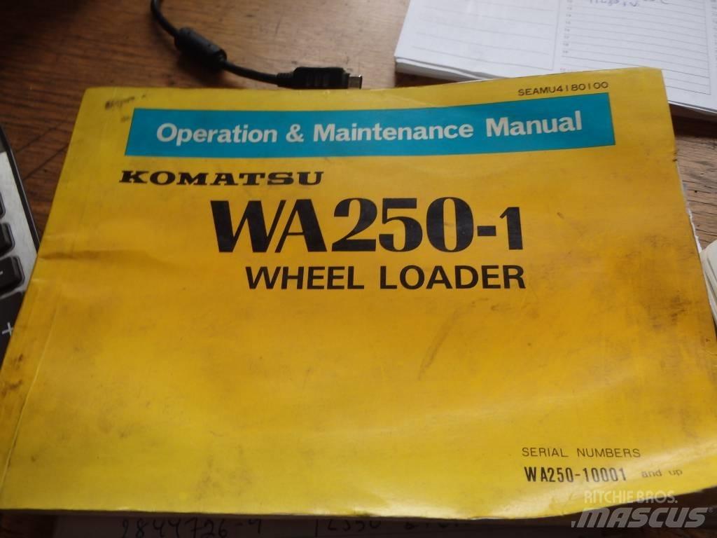 Komatsu WA 250-1 Incarcator pe pneuri