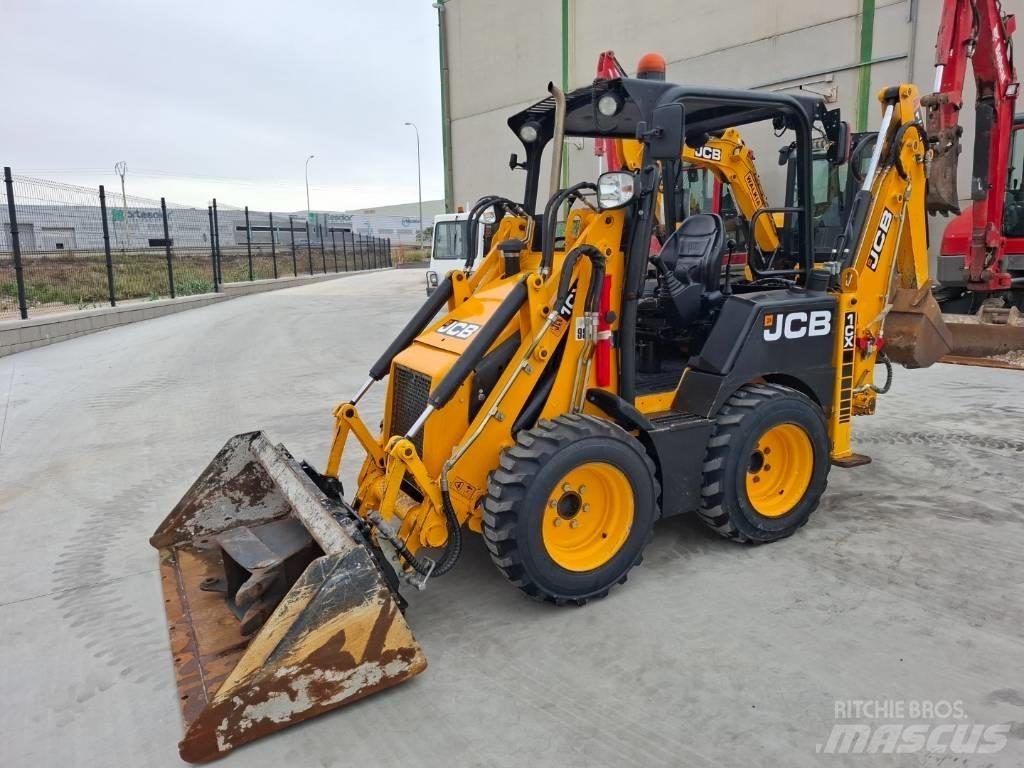 JCB 1 CX Buldoexcavatoare