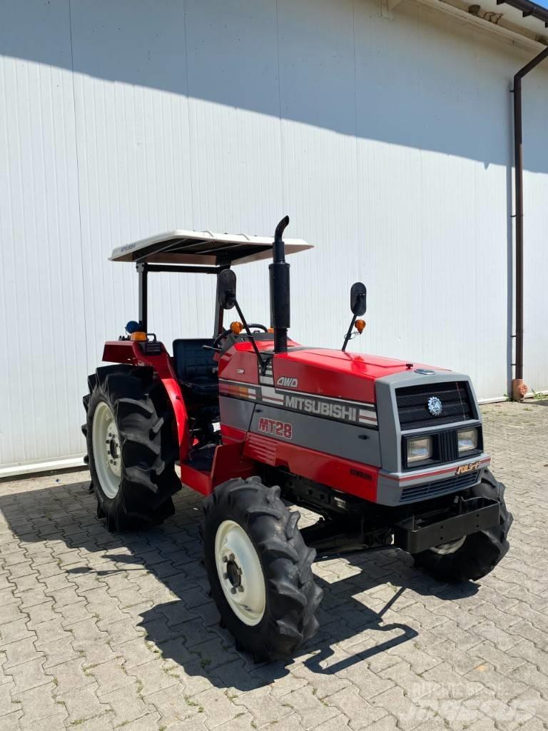 Mitsubishi MT28 Tractoare compacte