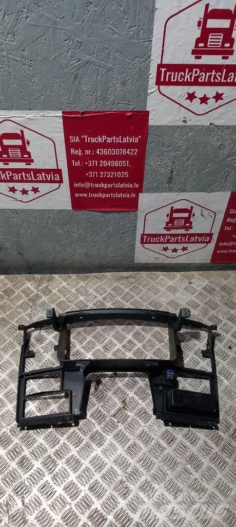 Scania R 440     1911458 Cabine si interior