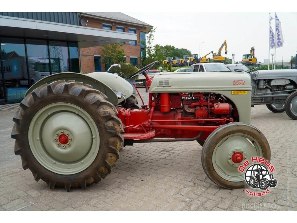 Ford Dearborn Tractoare