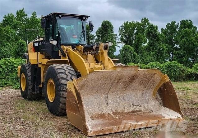 CAT 966M Incarcator pe pneuri