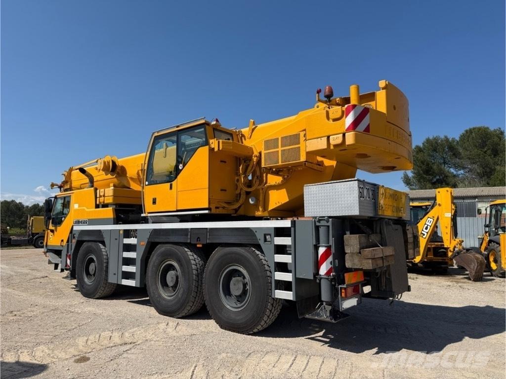 Liebherr LTM 1055 Macara teren accidentat