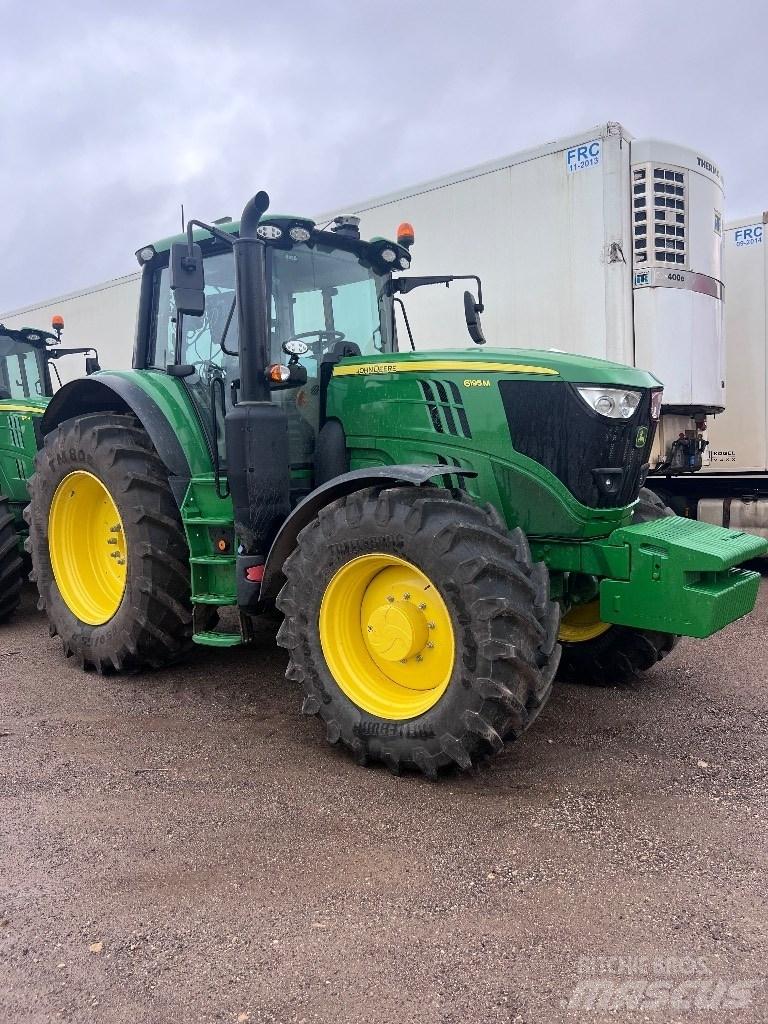 John Deere 6195M Tractoare
