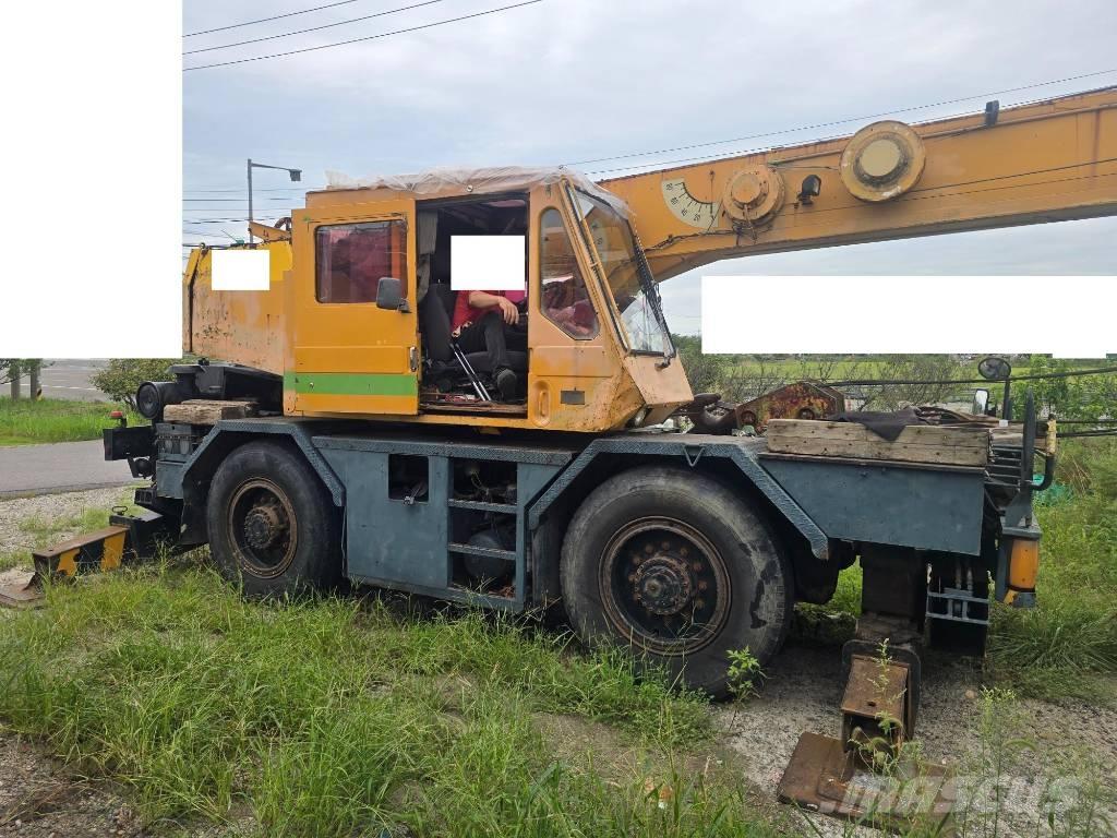 Tadano TR 160 M-2 Macara teren accidentat