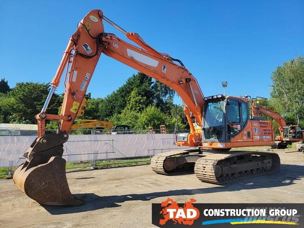 Doosan DX 225 LC-3 Excavatoare pe șenile
