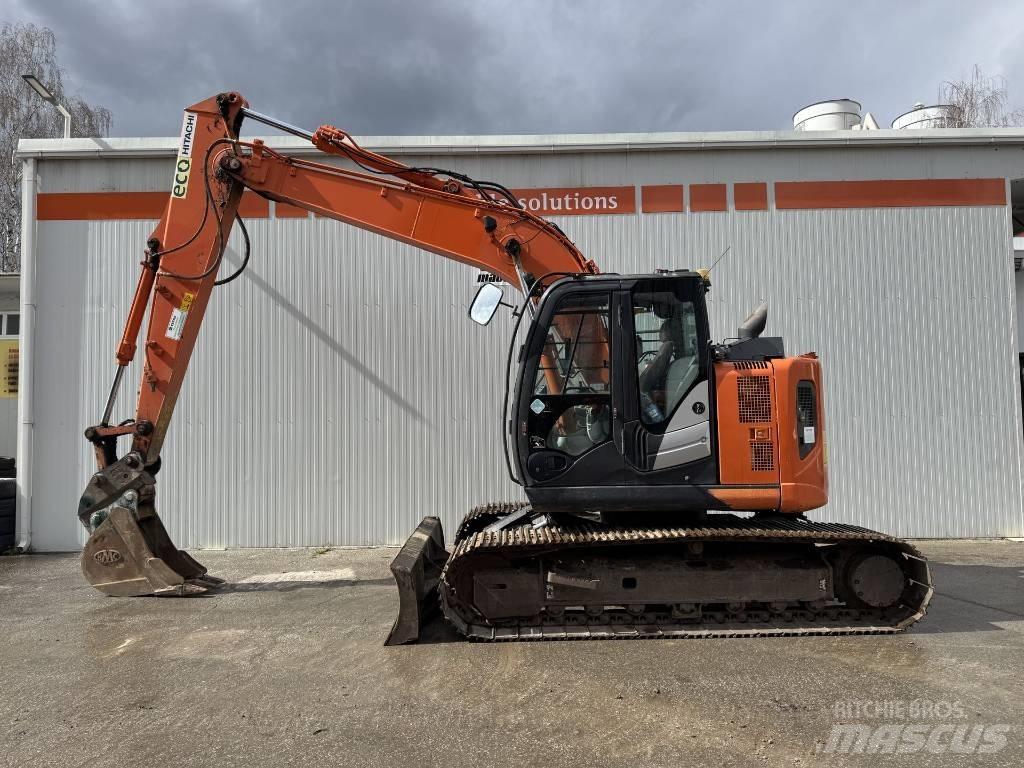 Hitachi ZX 135 US-6 Excavatoare pe șenile
