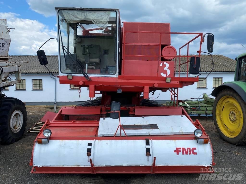 FMC 979 AT Combine de recoltat mazare