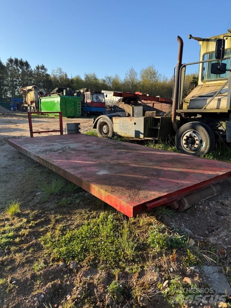  Andet Maskinlad Transport - Altele