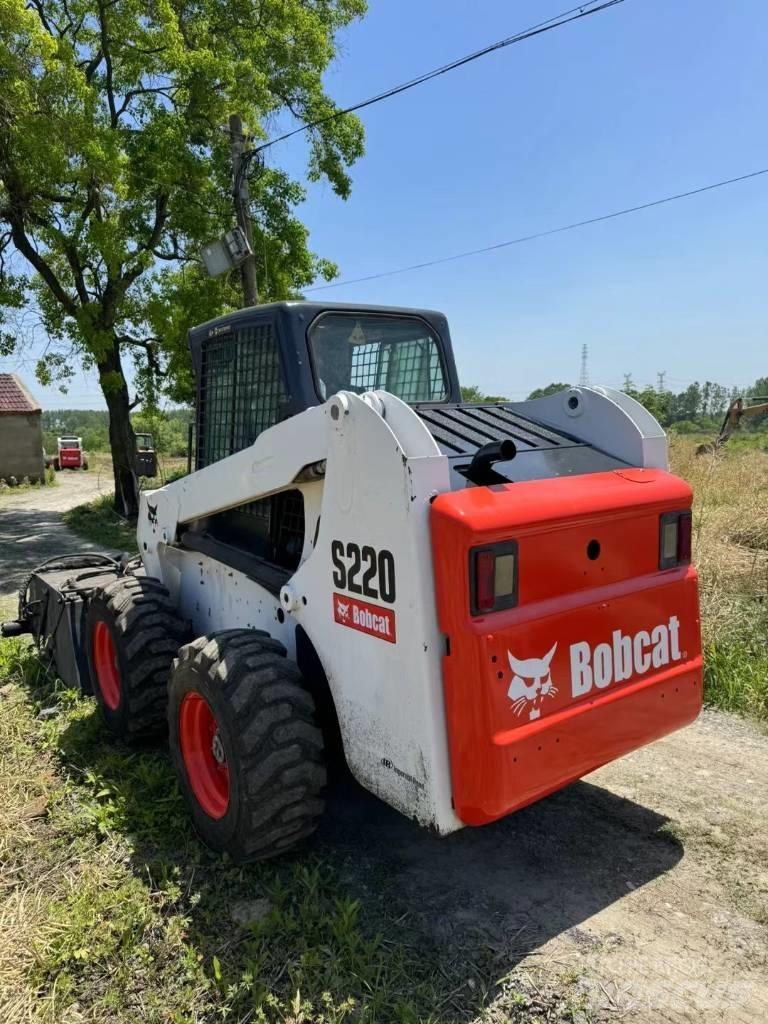 Bobcat S 220 Mini incarcator