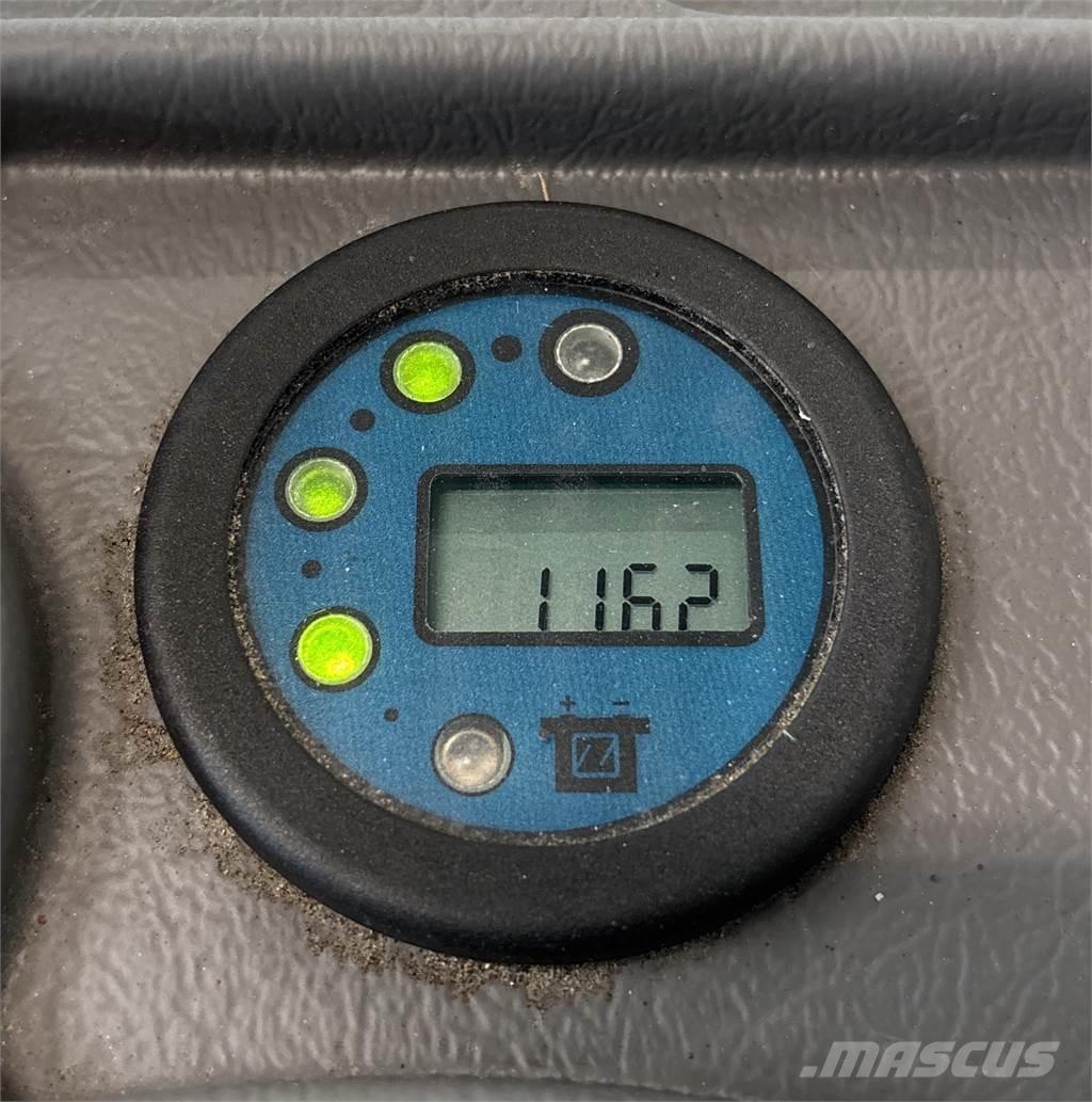 Atlet A160 Transpaleti autopropulsanti