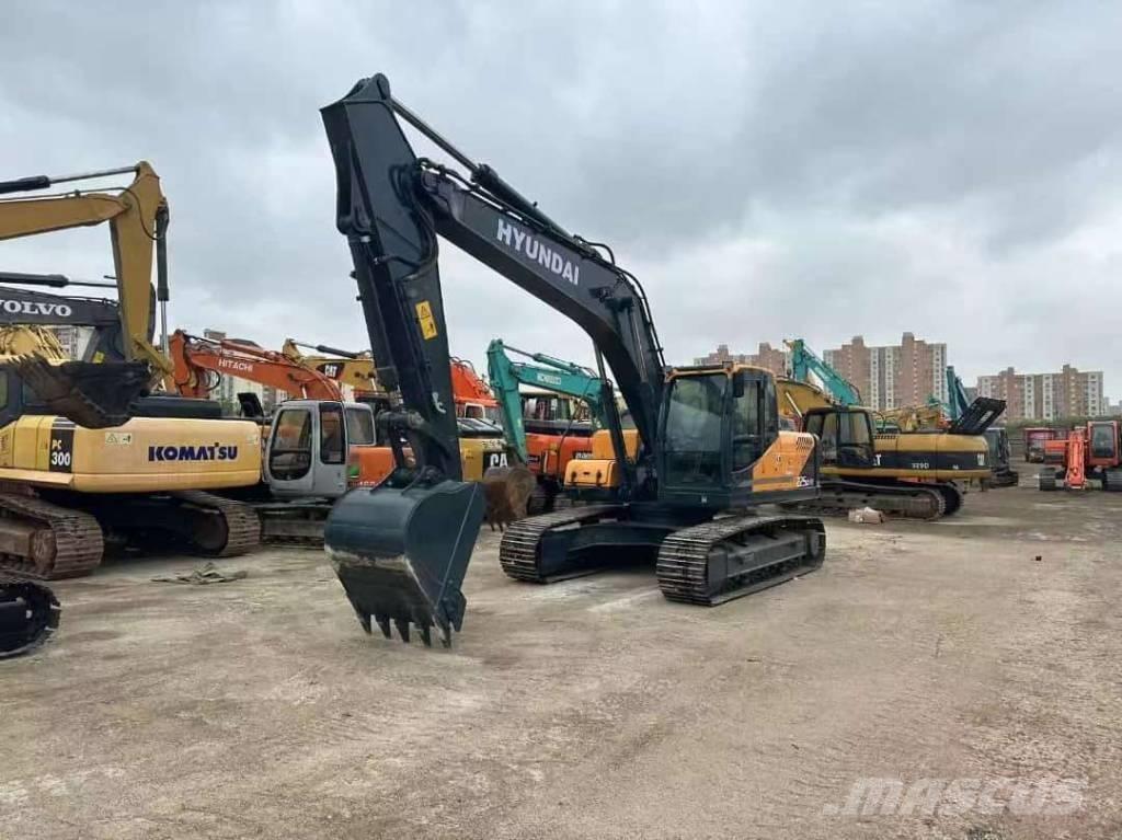 Hyundai 225LC-9T Excavatoare pe șenile
