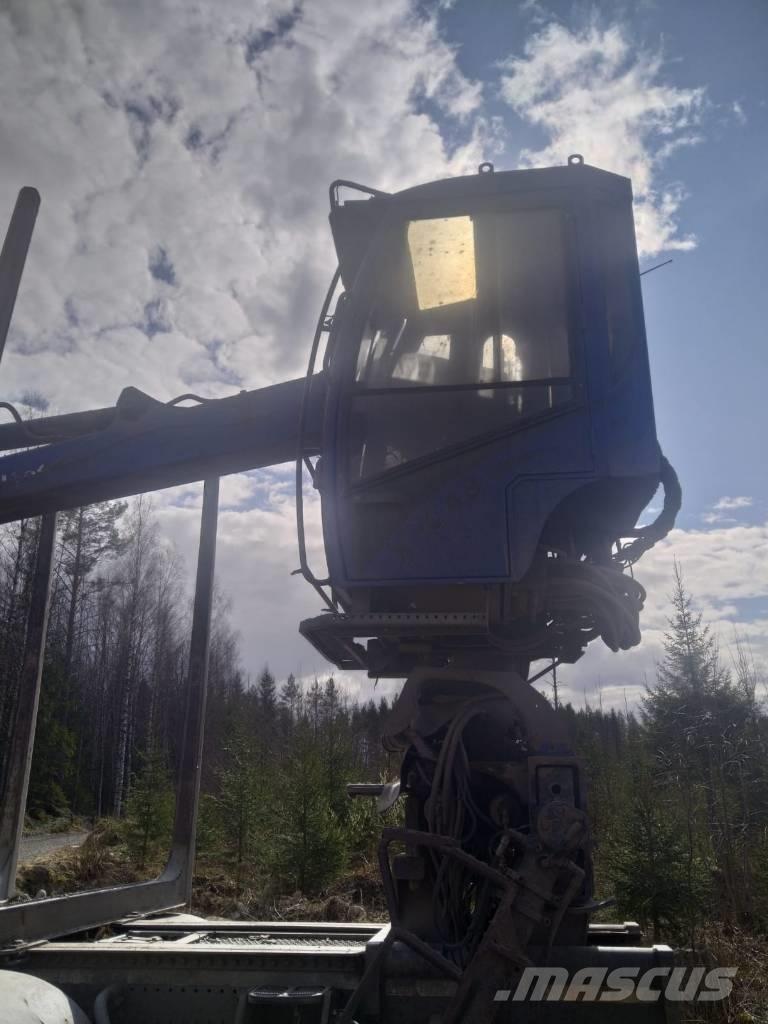 Loglift F118ST Macarale forestiere